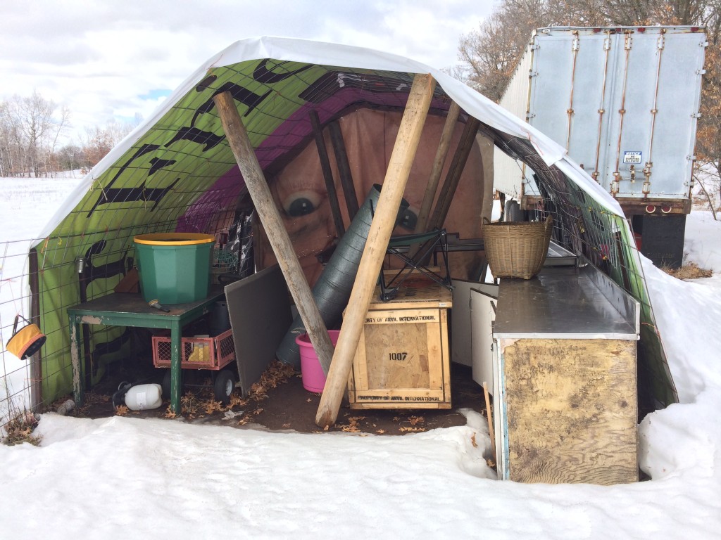 the support beams we added before leaving succeeded in keeping the processing tent upright, despite the heavy snows.